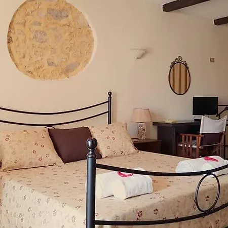 Perla Del Borgo アパート サンタ・カテリーナ・デッロ・イオーニオ