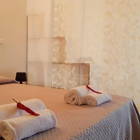 Perla Del Borgo شقة