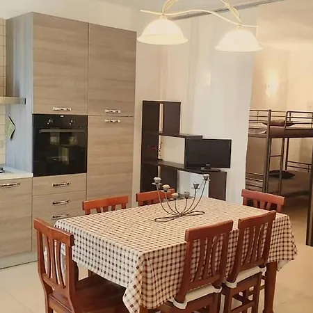 Perla Del Borgo Apartment