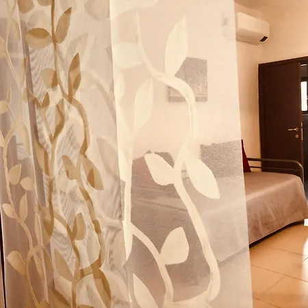 Perla Del Borgo サンタ・カテリーナ・デッロ・イオーニオ