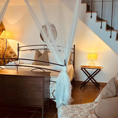 Perla Del Borgo * سانتا كاترينا ديلو يونو