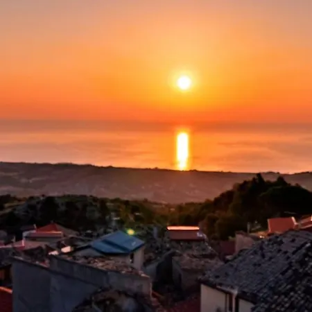 Perla Del Borgo アパート サンタ・カテリーナ・デッロ・イオーニオ