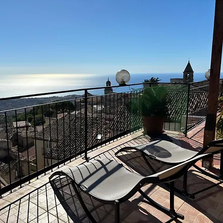 Perla Del Borgo Apartment